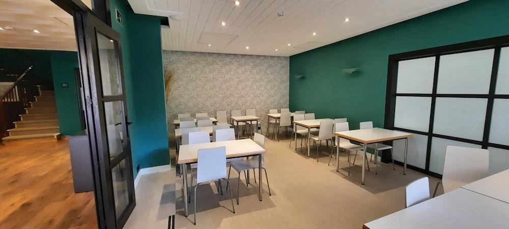 博纳诺瓦公园酒店 巴塞罗那 外观 照片